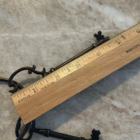 Bundle of Skeleton Keys - Picture 5 of 5